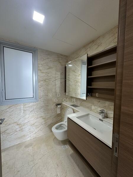 Queens Peak, 3 Dundee Road, 2 Bedrooms, 775 sqft, Condominium For Rent, by Wendeline Goh, 25526566 - Bathroom - PropertyGuru.com.sg