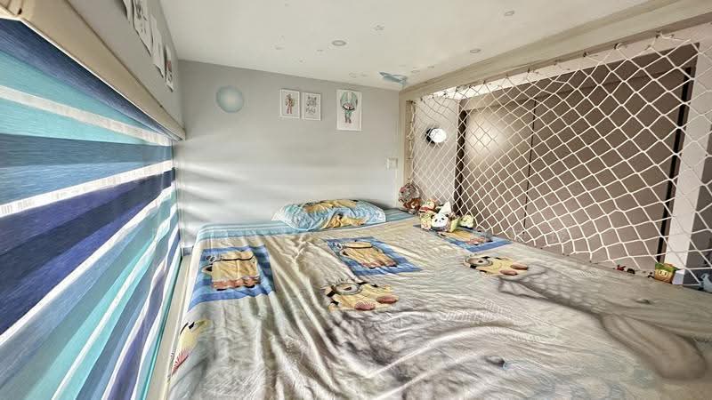 2nd bedroom unique design bedroom cum study with River View 24/7