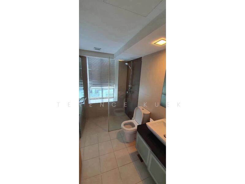 For Rent - Esta Ruby