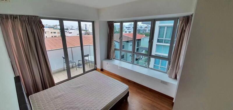 For Rent - Esta Ruby