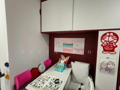 For Sale - Laurel Tree