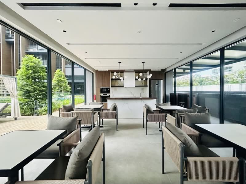 Pullman Residences, 18 Dunearn Road, 2 Bedrooms, 667 sqft, Condominium For Rent, by Alice Ng 黄素芳, 25526903 - PropertyGuru.com.sg