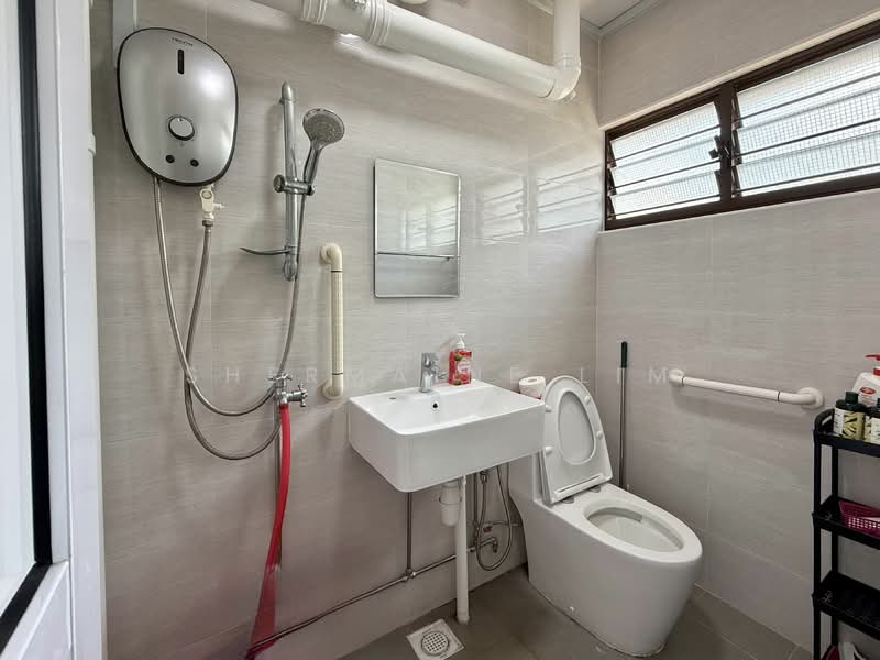 251 Choa Chu Kang Avenue 2, 251 Choa Chu Kang Avenue 2, Room Rental, 120 sqft, HDB Flat For Rent, by Shermaine Lim, 25527381 - PropertyGuru.com.sg
