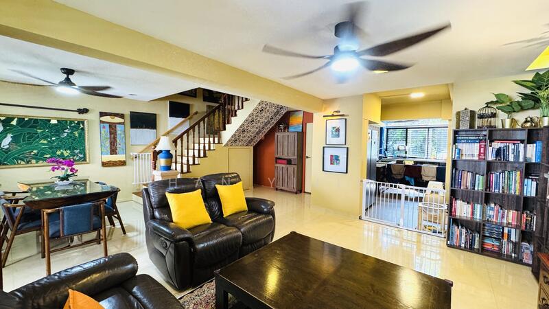 471 Pasir Ris Drive 6, 471 Pasir Ris Drive 6, Pasir Ris / Tampines, 4 Bedrooms, 1,582 sqft, HDB Flat For Sale, by Han Yijie, 25527542 - Living Room - PropertyGuru.com.sg