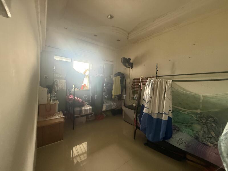 Changi Road, Changi Road, 1,370 sqft, Shop / Shophouse For Sale, by Joey Tan, 25527659 - CommercialGuru.com.sg