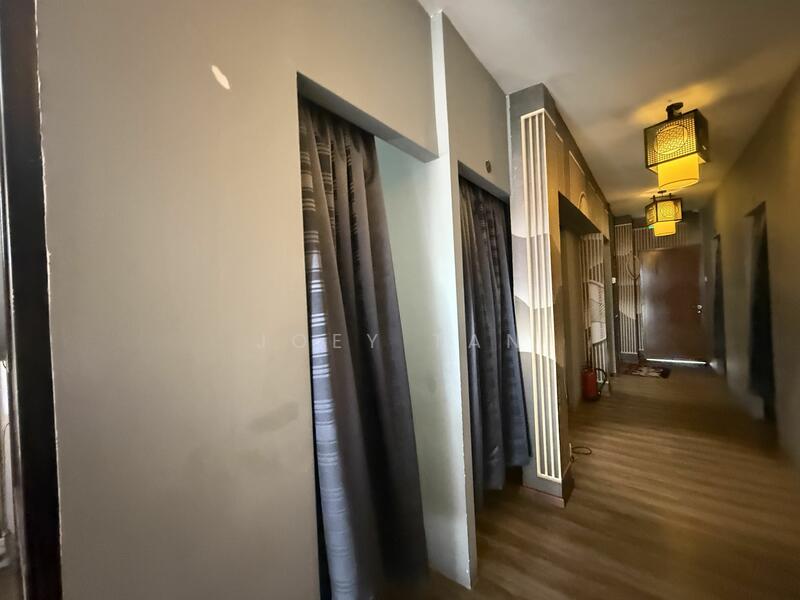Changi Road, Changi Road, 1,370 sqft, Shop / Shophouse For Sale, by Joey Tan, 25527659 - CommercialGuru.com.sg