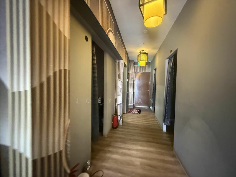 Changi Road, Changi Road, 1,370 sqft, Shop / Shophouse For Sale, by Joey Tan, 25527659 - CommercialGuru.com.sg