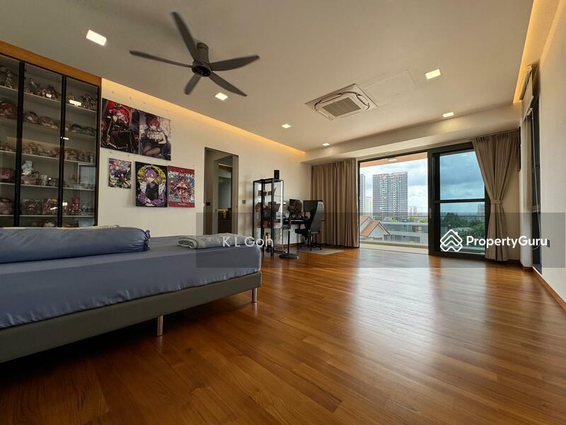 For Sale - ⭐️⭐️LANDED7772@2.5 STOREY SEMI D WITH BASEMENT, FAIRLY NEW, RARE!