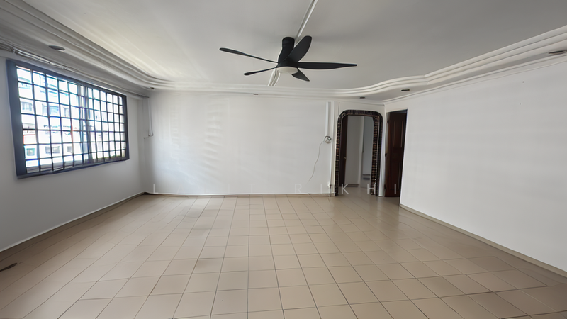 721 Yishun Street 71 HDB Flat For Sale at S$ 535,000 | PropertyGuru Singapore - Living Room