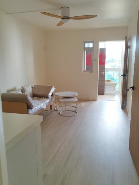 342 Woodlands Avenue 1, 342 Woodlands Avenue 1, Room Rental, 300 sqft, HDB Flat For Rent, by Chee Sian Lim 林志祥, 25527942 - Living Room - PropertyGuru.com.sg