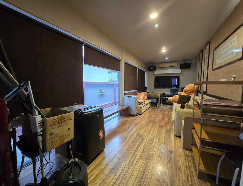 For Sale - ⭐️⭐️ LANDED7772@ D23 Renovated Detach Home Near Amenities ☎️ GL 92787772