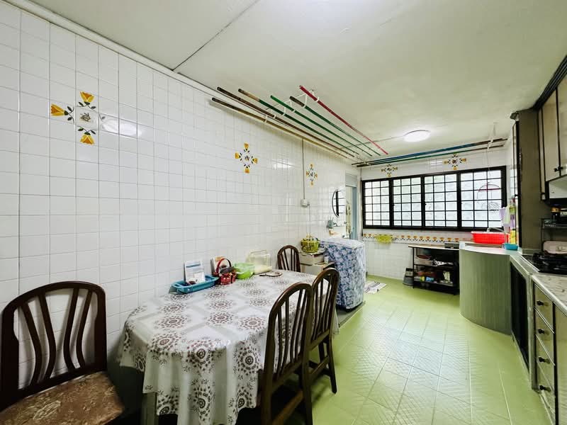 206 Jurong East Street 21, 206 Jurong East Street 21, Room Rental, 180 sqft, HDB Flat For Rent, by John Chong, 25528071 - PropertyGuru.com.sg