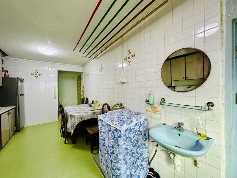 206 Jurong East Street 21, 206 Jurong East Street 21, Room Rental, 180 sqft, HDB Flat For Rent, by John Chong, 25528071 - PropertyGuru.com.sg