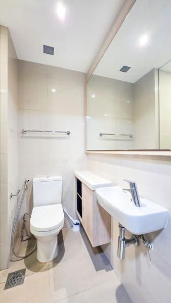 Riverbank at Fernvale, Sengkang West Way/Fernvale, Seletar / Yio Chu Kang, Studio, 300 sqft, Condominium For Rent, by Ding S.Z, 25528819 - Bathroom - PropertyGuru.com.sg