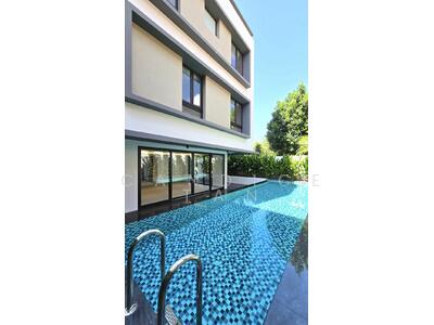 For Sale - HUGE ⭐️"5" STOREY BN BUNGALOW⭐️ WITH 8 ROOMS NEAR MRT