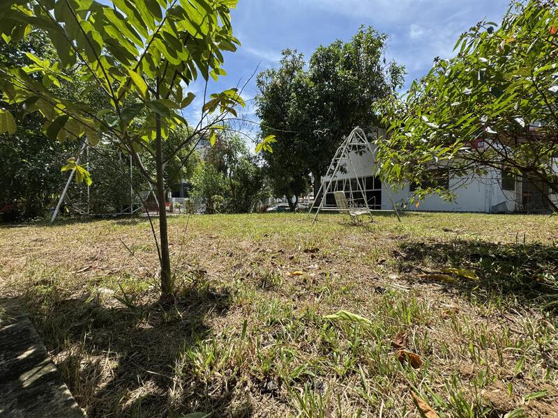 For Sale - Cheaper rare huge land with wide frontage & regular shape, only $10xx psf