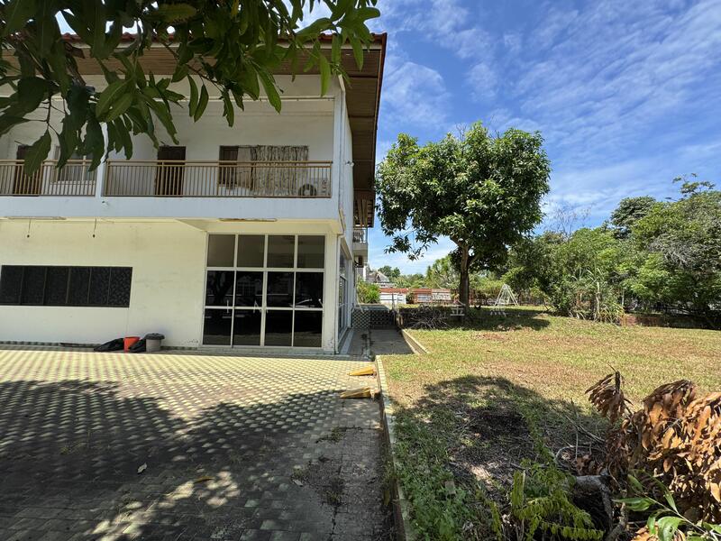 For Sale - Cheaper rare huge land with wide frontage & regular shape, only $10xx psf