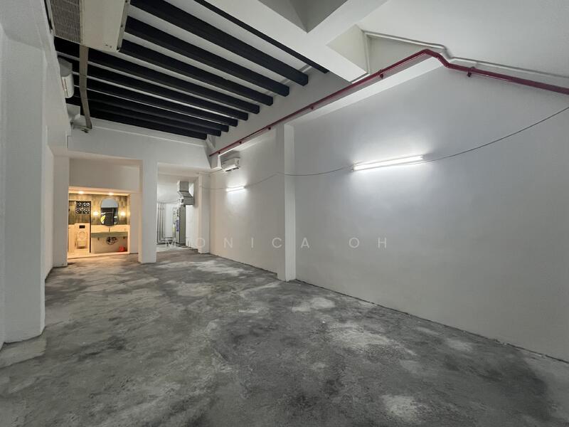 BOAT QUAY CONSERVATION AREA, 63 Boat Quay, 1,410 sqft, Shop / Shophouse For Rent, by Monica Oh, 25530020 - CommercialGuru.com.sg