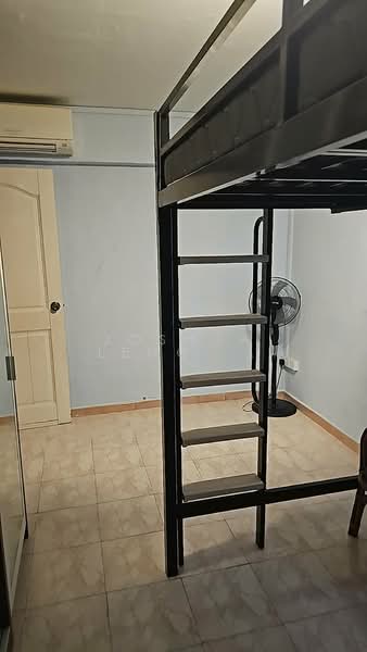 703 Hougang Avenue 2, 703 Hougang Avenue 2, Room Rental, 150 sqft, HDB Flat For Rent, by Joshua Leng (龙主阳), 25530463 - PropertyGuru.com.sg