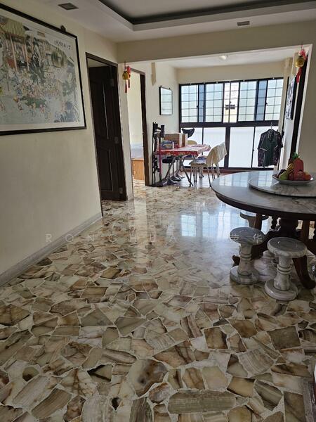 717 Clementi West Street 2, 717 Clementi West Street 2, Room Rental, 120 sqft, HDB Flat For Rent, by Zheng Ronghua 郑荣华, 25530491 - Dining Room - PropertyGuru.com.sg