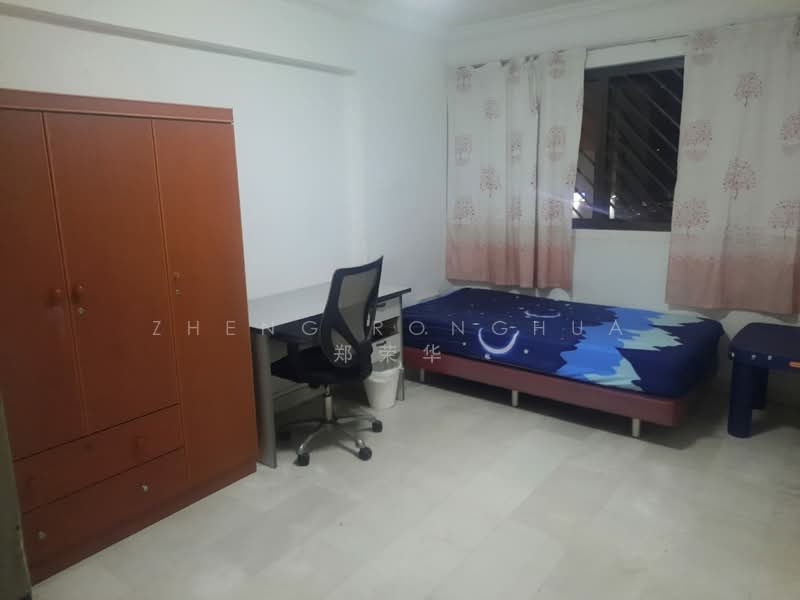 717 Clementi West Street 2, 717 Clementi West Street 2, Room Rental, 120 sqft, HDB Flat For Rent, by Zheng Ronghua 郑荣华, 25530491 - Bedroom - PropertyGuru.com.sg