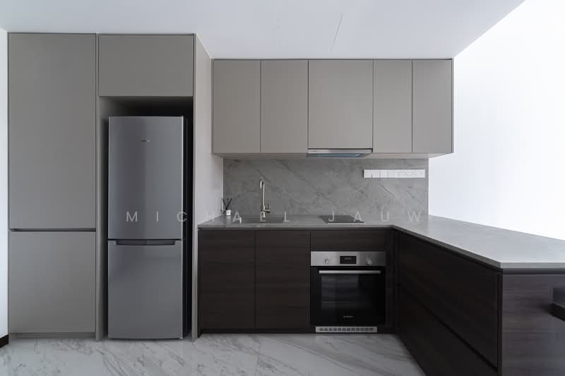 Pasir Ris 8, 20 Pasir Ris Drive 8, 2 Bedrooms, 710 sqft, Apartment For Rent, by Michael Jauw, 25530532 - Kitchen - PropertyGuru.com.sg