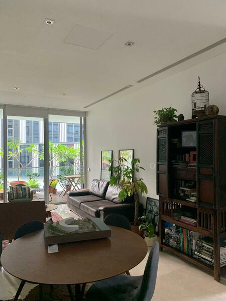 For Sale - 8 Rodyk