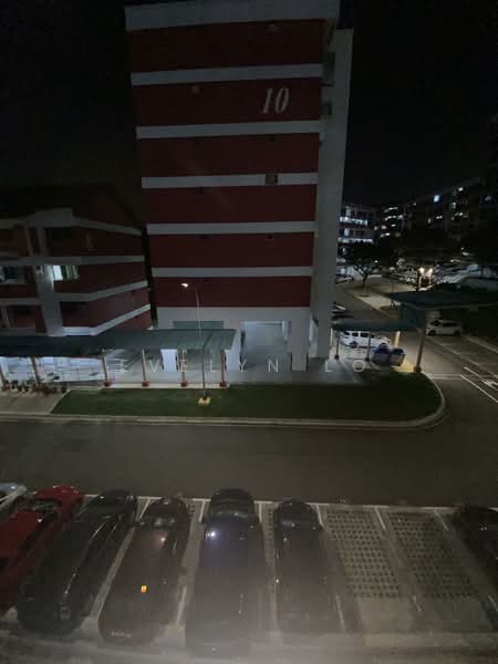 9 Toh Yi Drive, 9 Toh Yi Drive, Room Rental, 150 sqft, HDB Flat For Rent, by Evelyn Lo, 25530941 - Car Park - PropertyGuru.com.sg