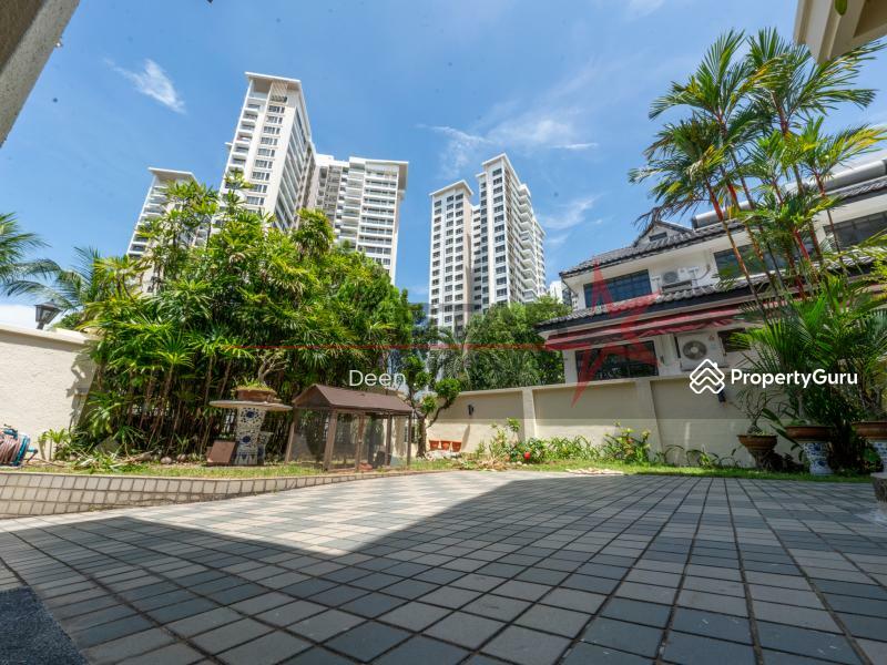 For Sale - Meyer Road Spacious Semi-D