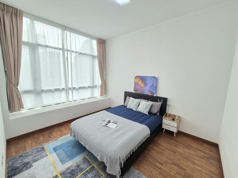 For Sale - Viz at Holland