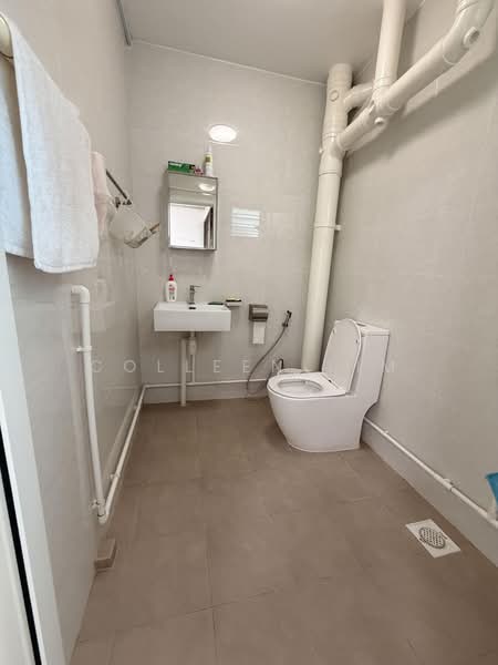 122 Pasir Ris Street 11, 122 Pasir Ris Street 11, Room Rental, 100 sqft, HDB Flat For Rent, by Colleen Lim, 25531369 - Bathroom - PropertyGuru.com.sg