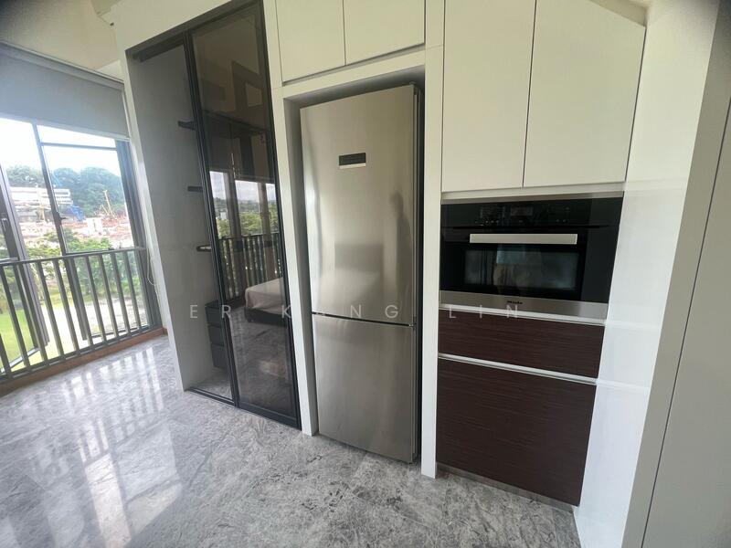 Bijou, 2 Jalan Mat Jambol, Room Rental, 350 sqft, Condominium For Rent, by Er Kang Lin, 25531831 - Kitchen - PropertyGuru.com.sg