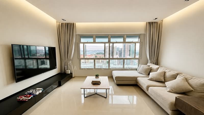 70C Telok Blangah Heights, 70C Telok Blangah Heights, 3 Bedrooms, 1,001 sqft, HDB Flat For Sale, by Stanley Ow, 25532974 - Living Room w Extra High Ceiling 2.8m - PropertyGuru.com.sg