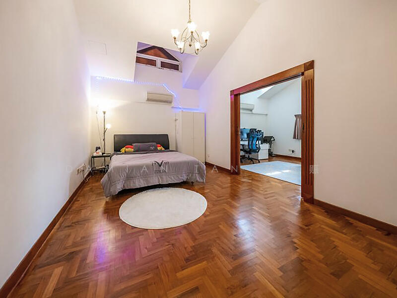 ⭐️PRICED TO SELL @ $2,3XX PSF! DETACHABLE 2.5-STY SEMI-D! 1 KM TO ACS (PRIMARY) & SCGS (PRIMARY)⭐️ Semi-Detached House For Sale at S$ 13,800,000 | PropertyGuru Singapore