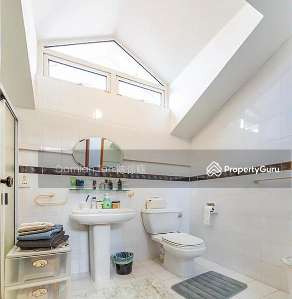 For Sale - ⭐️PRICED TO SELL @ $2,0XX PSF! DETACHABLE 2.5-STY SEMI-D! 1 KM TO ACS (PRIMARY) & SCGS (PRIMARY)⭐️