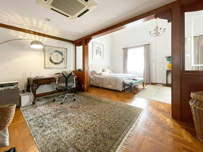 ⭐️PRICED TO SELL @ $2,3XX PSF! DETACHABLE 2.5-STY SEMI-D! 1 KM TO ACS (PRIMARY) & SCGS (PRIMARY)⭐️ Semi-Detached House For Sale at S$ 13,800,000 | PropertyGuru Singapore