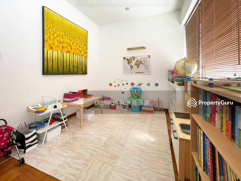 For Sale - ⭐️PRICED TO SELL @ $2,0XX PSF! DETACHABLE 2.5-STY SEMI-D! 1 KM TO ACS (PRIMARY) & SCGS (PRIMARY)⭐️