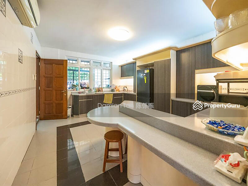 For Sale - ⭐️PRICED TO SELL @ $2,0XX PSF! DETACHABLE 2.5-STY SEMI-D! 1 KM TO ACS (PRIMARY) & SCGS (PRIMARY)⭐️