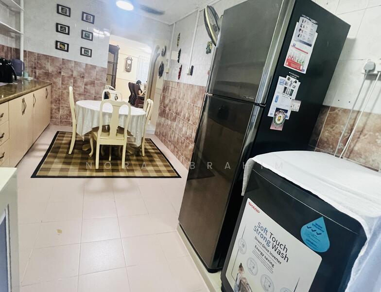 201 Marsiling Drive, 201 Marsiling Drive, 3 Bedrooms, 1,108 sqft, HDB Flat For Rent, by Nora Ebrahim, 25533257 - Kitchen - PropertyGuru.com.sg