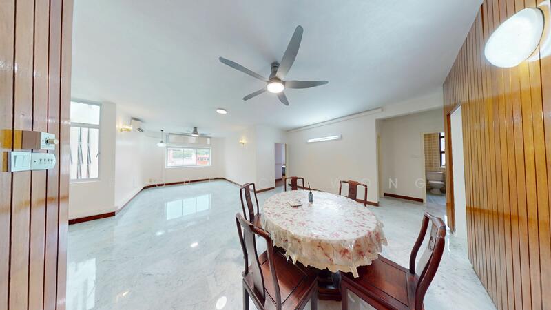 For Sale - Lloyd Court