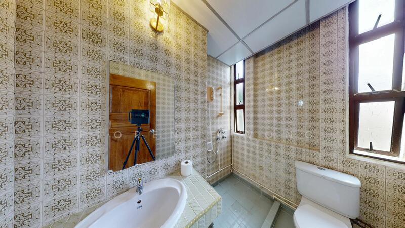 For Sale - Lloyd Court