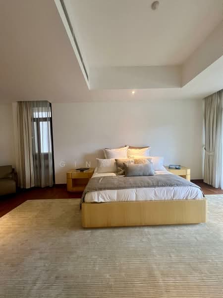 For Rent - The Colonnade