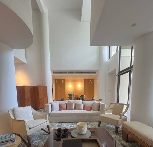 For Rent - The Colonnade