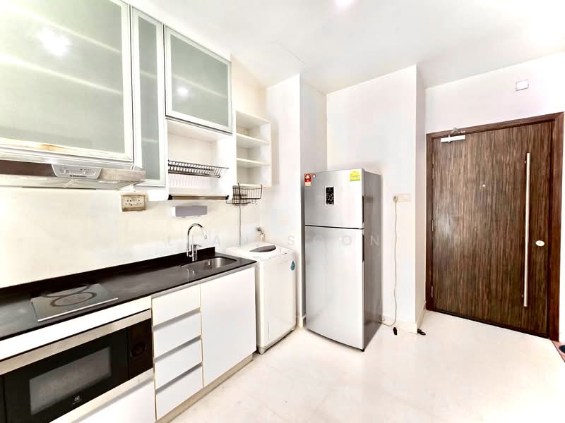 Parc Rosewood Condominium For Sale at S$ 680,000 | PropertyGuru Singapore - Kitchen