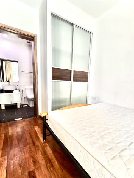 Parc Rosewood Condominium For Sale at S$ 680,000 | PropertyGuru Singapore - Bedroom