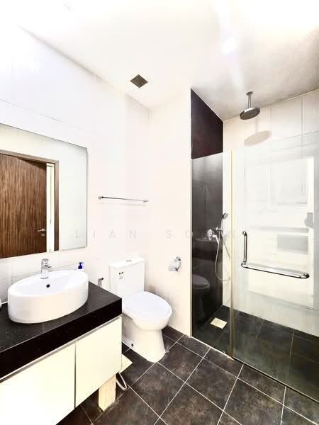 Parc Rosewood Condominium For Sale at S$ 680,000 | PropertyGuru Singapore - Bathroom