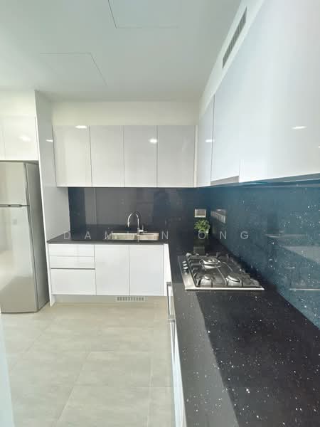 Kallang Riverside, 51 Kampong Bugis, 2 Bedrooms, 1,001 sqft, Condominium For Rent, by Damien Ong, 25534542 - Kitchen - PropertyGuru.com.sg