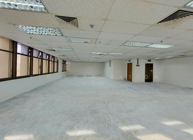 Peninsula Plaza, 111 North Bridge Road, 829 sqft, Office For Rent, by Michelle Chua, 25534701 - Units 29-07/08 (1732 sf) - CommercialGuru.com.sg