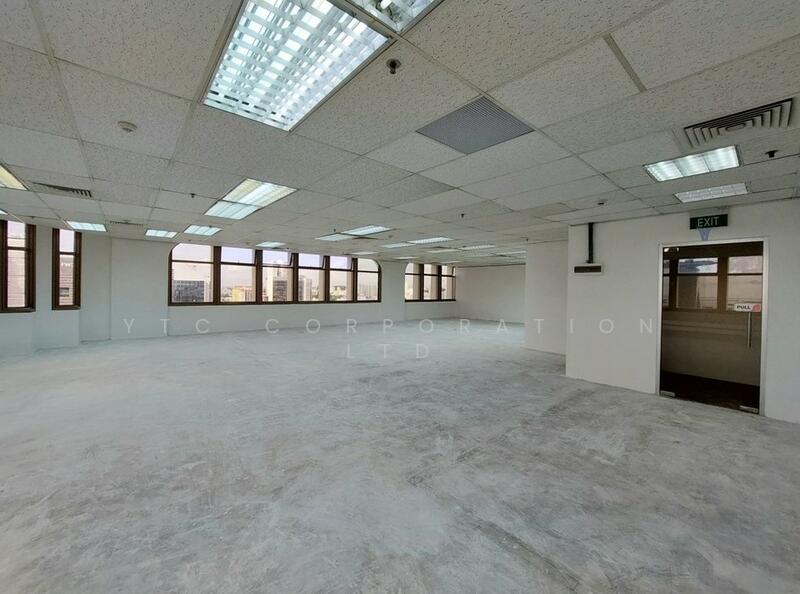 Peninsula Plaza, 111 North Bridge Road, 829 sqft, Office For Rent, by Michelle Chua, 25534701 - Units 29-07/08 (1732 sf) - CommercialGuru.com.sg