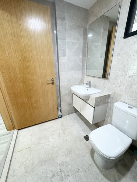 La Fiesta, 50 Sengkang Square, 3 Bedrooms, 893 sqft, Condominium For Rent, by Vincent Tan, 25535552 - Bathroom - PropertyGuru.com.sg